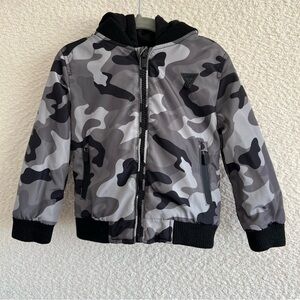Guess Toddler Kids Hooded‎ Camo Jacket Black Gray Size 2
